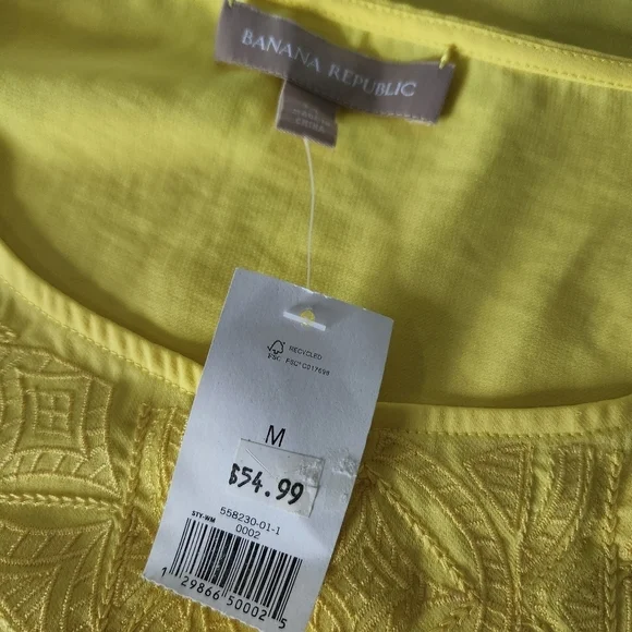 Banana Republic Embroidered Top Women’s Size Medium Yellow - Picture 6 of 7